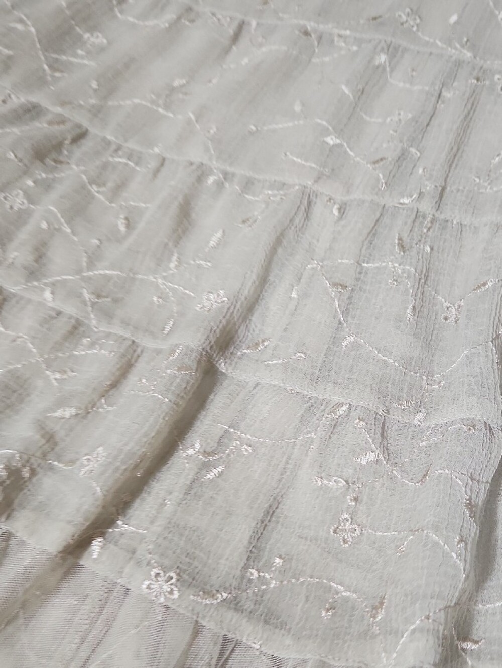 Soft Surroundings Light Taupe/Gray Lace Overlay Tunic Top - Picture 11 of 16